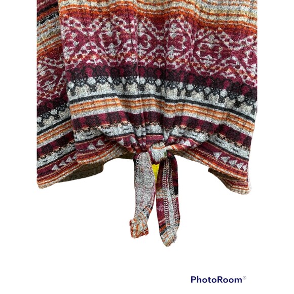 Absolutely Famous drop shoulder tie hem southwestern print Size 1X - Picture 7 of 9